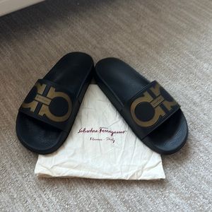 salvatore ferragamo slides